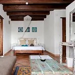 Azulfit Surya Yoga & Pilates Retreat *