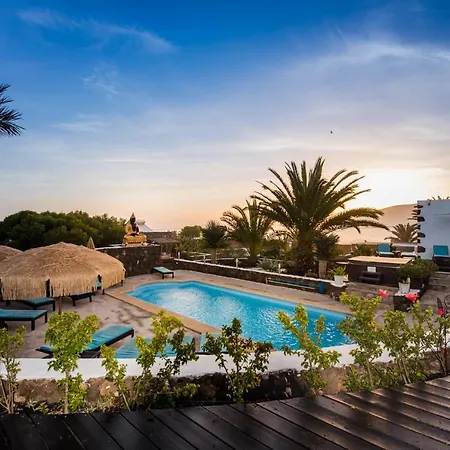 Kro Azulfit Surya Yoga & Pilates Retreat