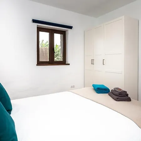 Azulfit Surya Yoga & Pilates Retreat * La Oliva