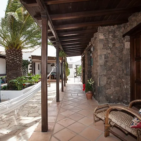 Azulfit Surya Yoga & Pilates Retreat * La Oliva