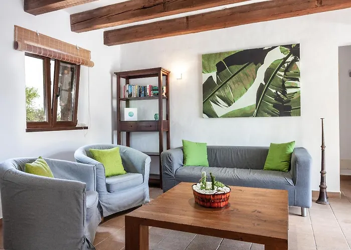 Azulfit Surya Yoga & Pilates Retreat *