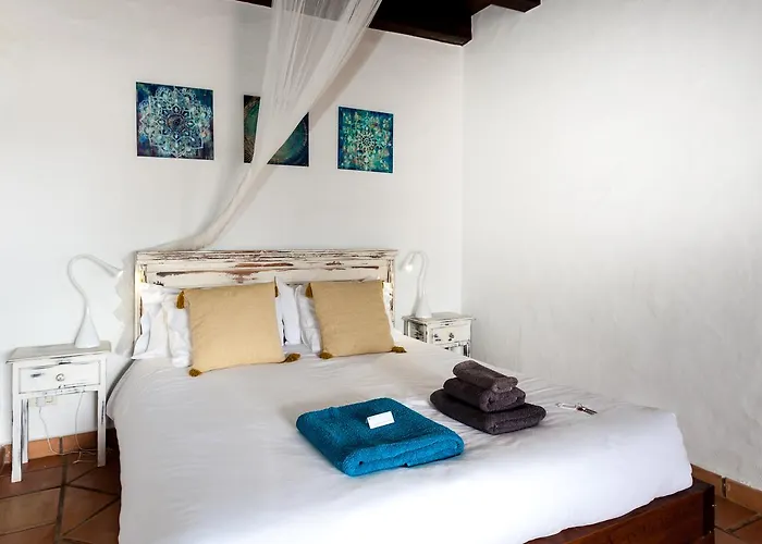 Azulfit Surya Yoga & Pilates Retreat * لا أوليفا