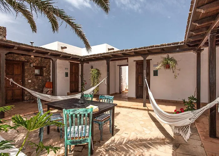 Azulfit Surya Yoga & Pilates Retreat *