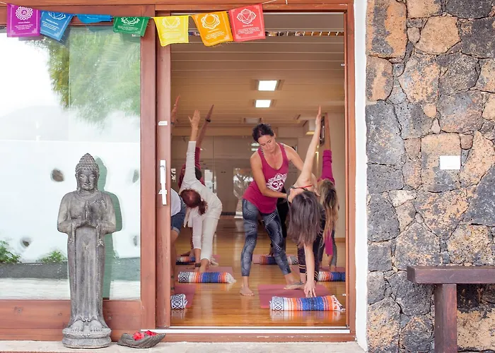 بيت ريفي Azulfit Surya Yoga & Pilates Retreat لا أوليفا