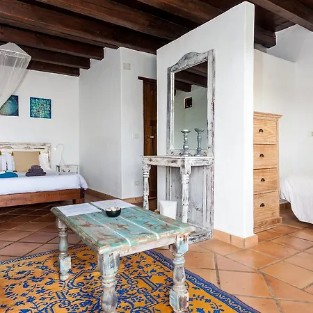 Azulfit Surya Yoga & Pilates Retreat Мини-отель Ла-Олива