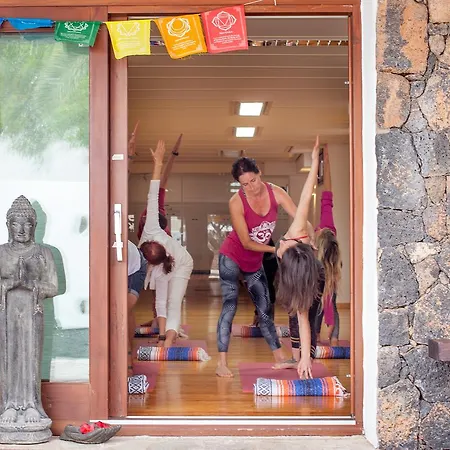 Мини-отель Azulfit Surya Yoga & Pilates Retreat Ла-Олива